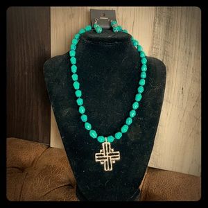 Necklace and earring set